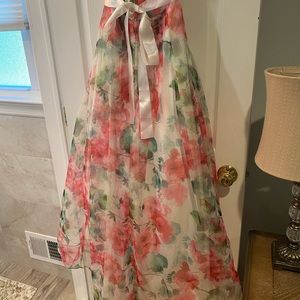 Strapless formal dress